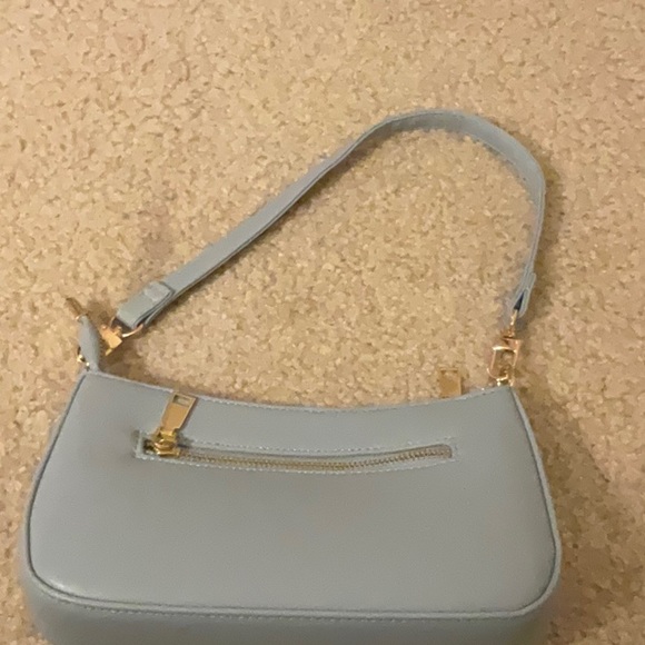 Gold hardware light blue - Picture 2 of 2